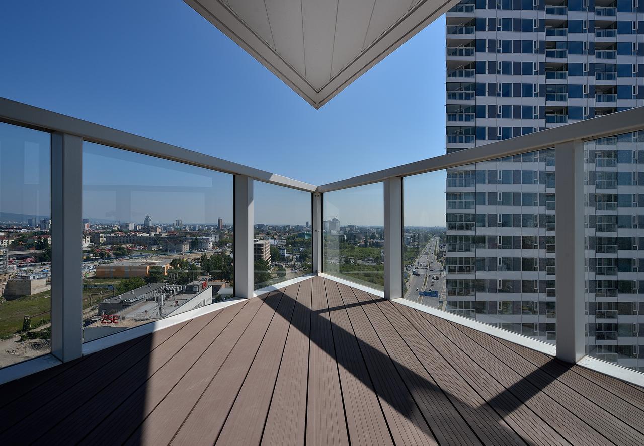 Twin City Rooftop By Ambiente Bratislava Exteriér fotografie